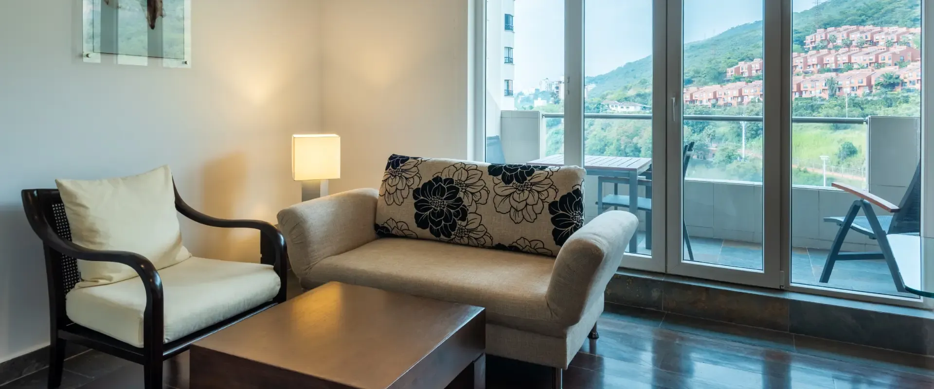 Luxury King con Balcón Suite Spiwak Chipichape Cali Luxury King con Balcón Suite Spiwak Chipichape Cali