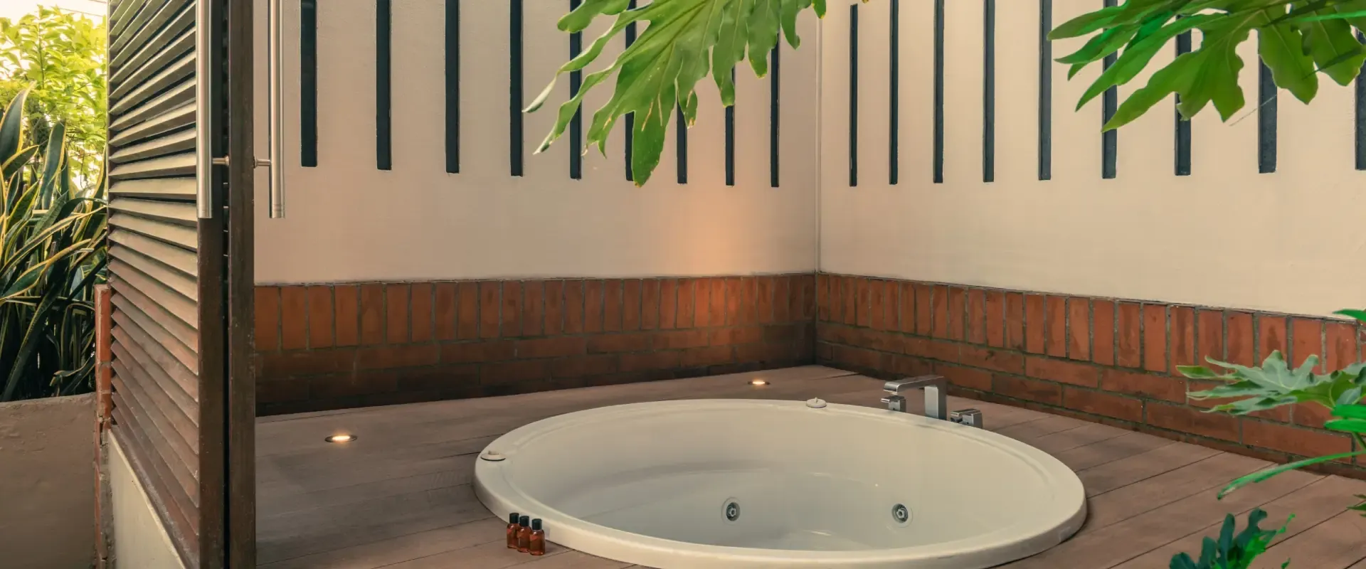 Luxury King Jacuzzi Suite Spiwak Chipichape Cali Luxury King Jacuzzi Suite Spiwak Chipichape Cali